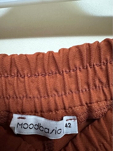 42 Beden turuncu Renk Moodbasic pantolon
