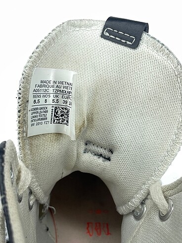 39 Beden siyah Renk Converse Spor Ayakkabı %70 İndirimli.