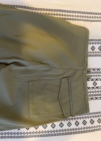Pull and Bear kadın haki renk paraşüt pantolon