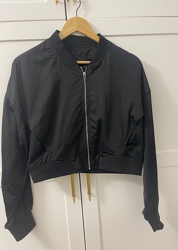 Siyah Fermuarlı Crop Ceket