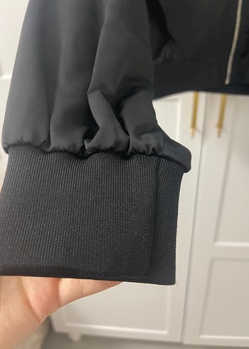 s Beden Siyah Fermuarlı Crop Ceket
