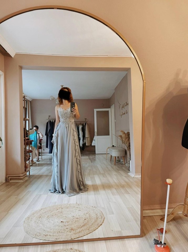 Bohem Gri Çiçekli Uzun Askılı Abiye - Görsel 2