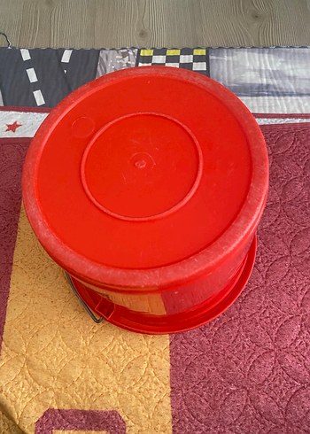 Parlak Kırmızı Plastik Kova - Görsel 2