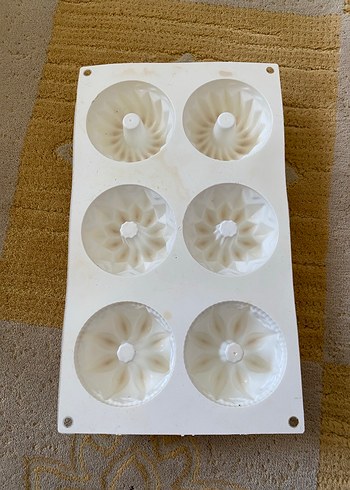 Beyaz 6'lı Mini Kek Kalıbı - Görsel 3