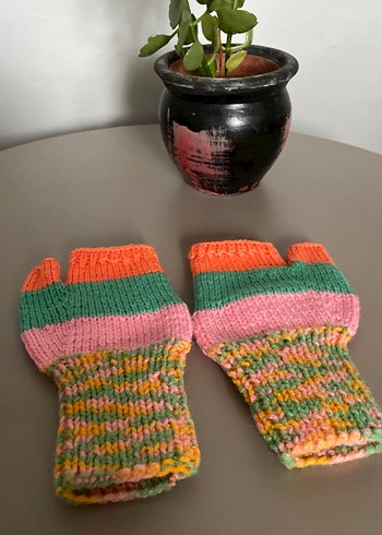 Renkli Örgü Parmaksız Kadın Eldiveni - Görsel 2