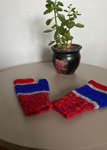 Renkli Örgü Kadın Eldivenleri - Görsel 3