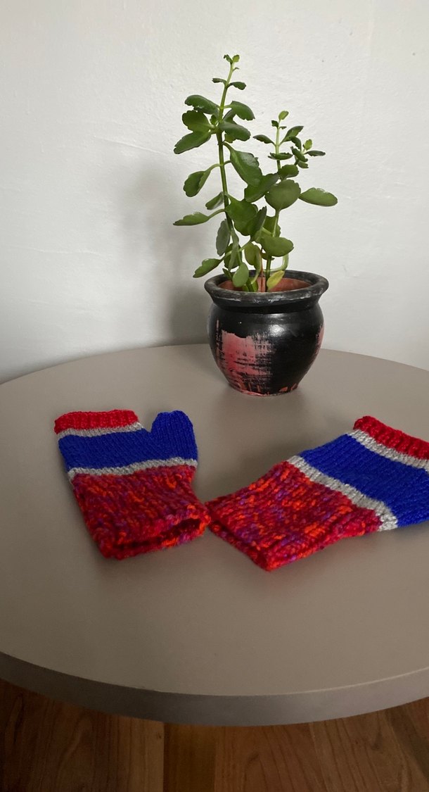 Renkli Örgü Kadın Eldivenleri - Görsel 3