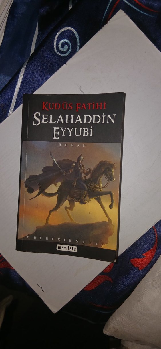 Selahaddin Eyyubi Roman Kitabı - Görsel 4