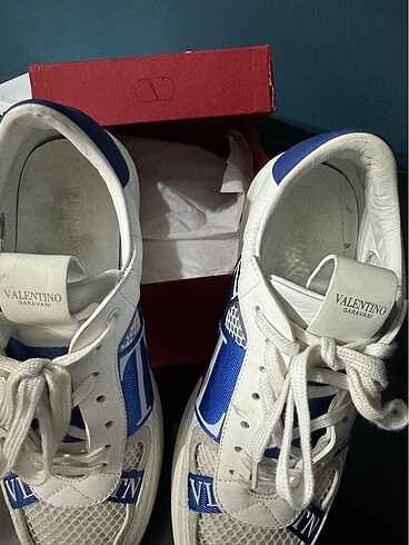 VALENTINO GARAVANI SNEAKERS