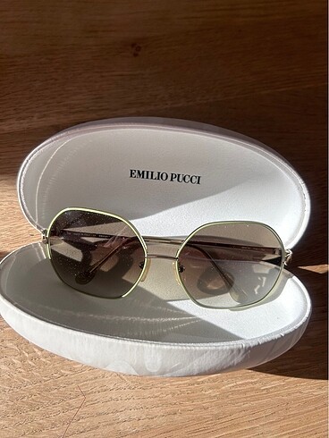 Emilio Pucci güneş gözlüğü