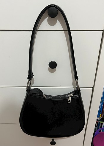 Beden Siyah Deri Tokalı Minimalist Kadın Çanta