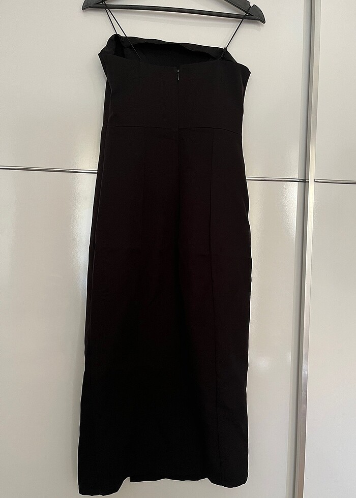 siyah yırtmaçlı elbise - Görsel 2