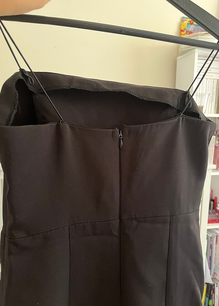 siyah yırtmaçlı elbise - Görsel 4