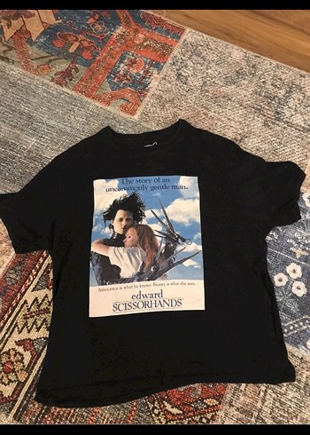 Siyah Baskılı Kadın Tişört - Görsel 2