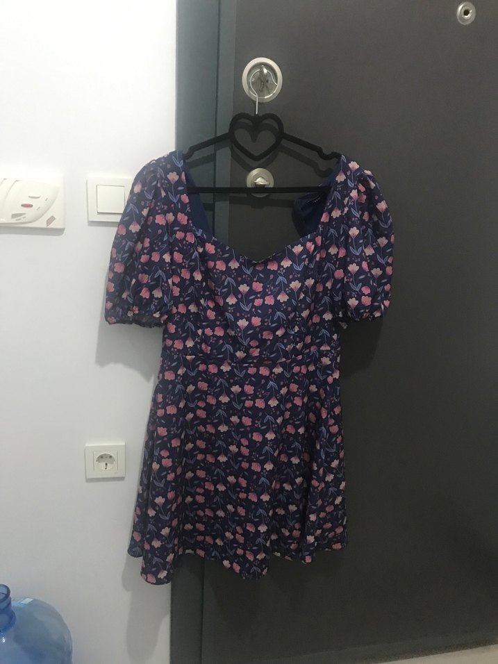 V Yaka Mini Lacivert Desenli Elbise - Görsel 2