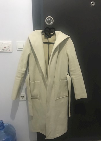 Kapüşonlu Kemerli Çift Cepli Kaşe Kaban - Görsel 3