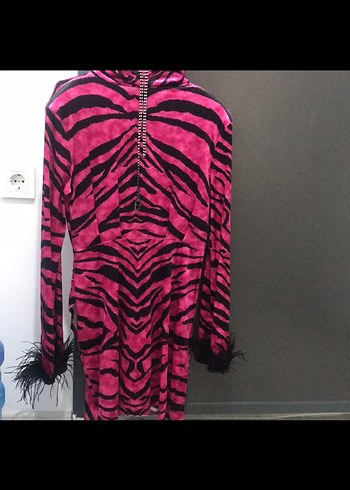 Kürk Detaylı Zebra Desenli Mini Elbise - Görsel 3