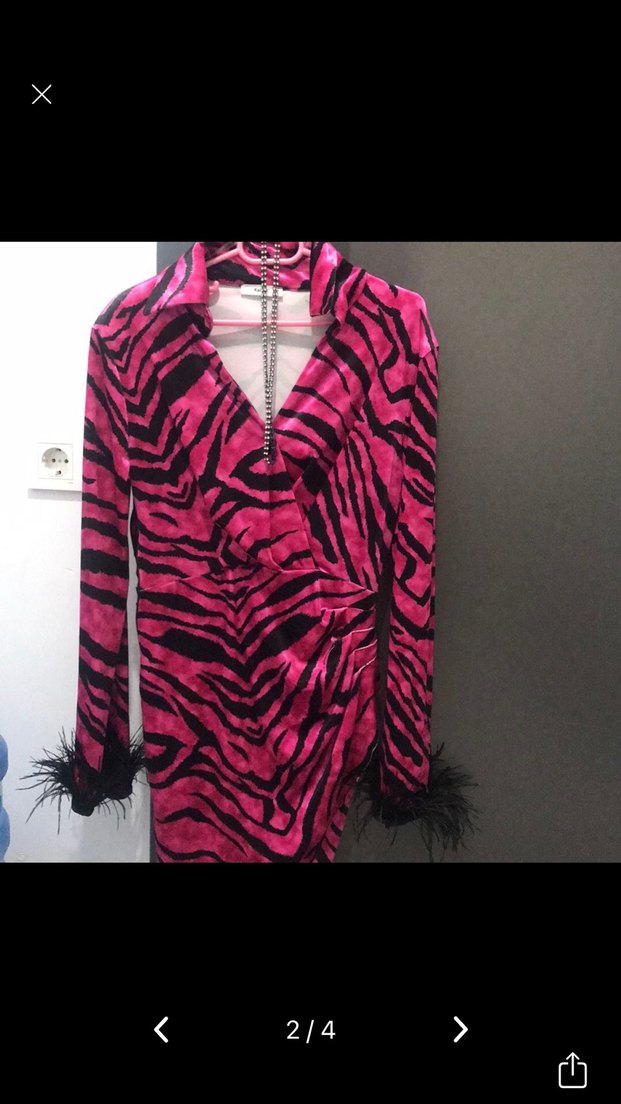 Kürk Detaylı Zebra Desenli Mini Elbise - Görsel 2