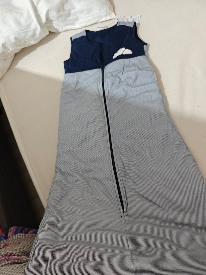 Erkek  kız   Fermuarlı Gri Uyku Tulumu 70 cm olan satıldı - Görsel 4