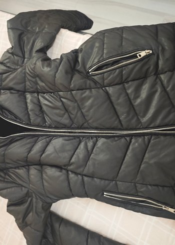 Kürk Detaylı Siyah Kadın Kışlık Mont suni deri kürklü - Görsel 4