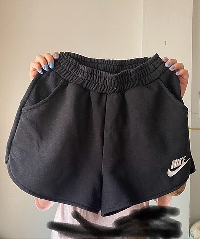 Nike kısa şort