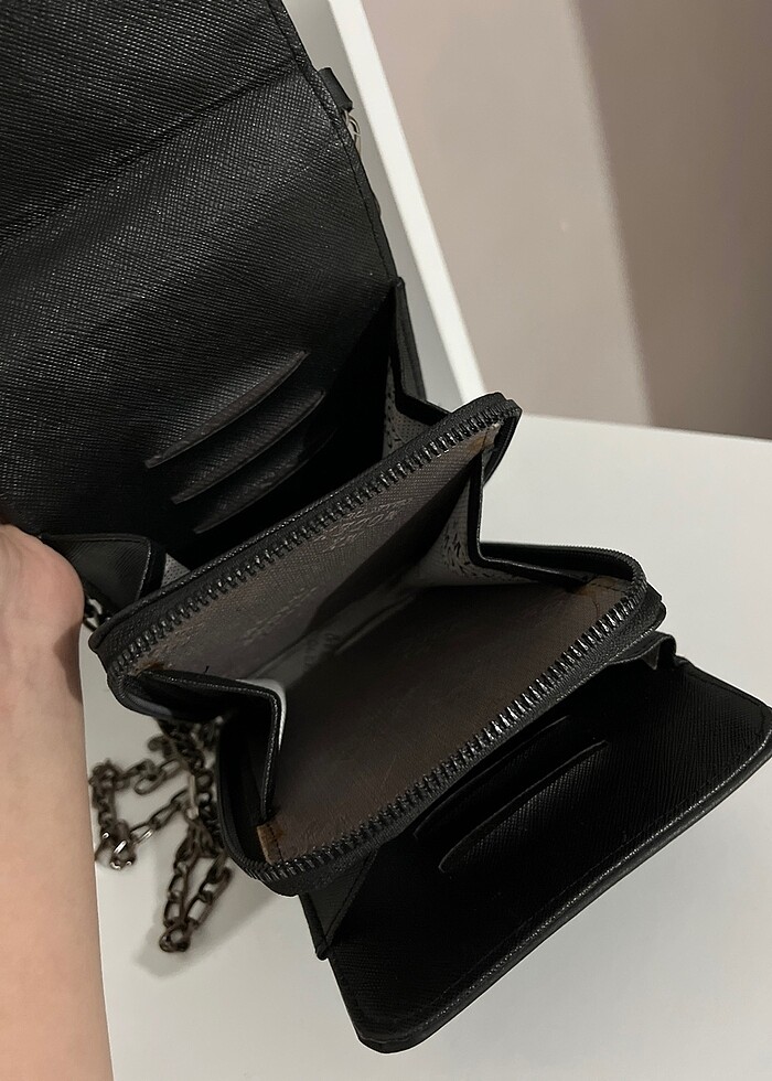 Siyah çanta - Görsel 3