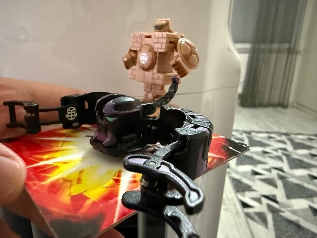 Subtera PIERCIAN ve darkus scorpion
