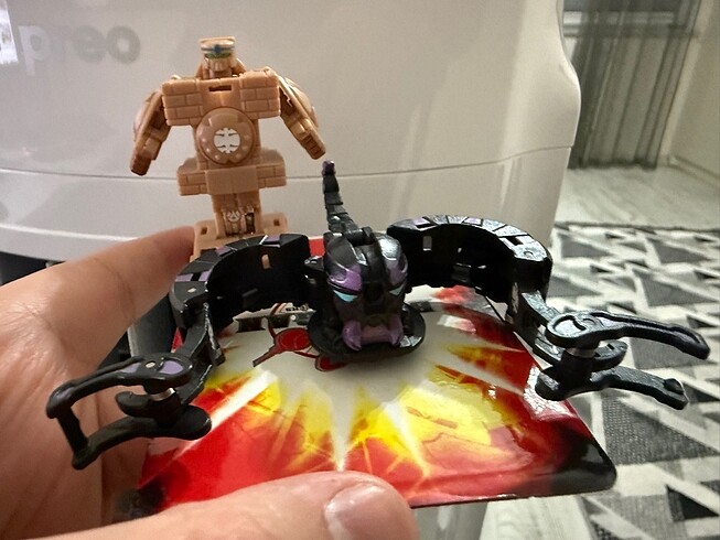 Beden Renk Subtera PIERCIAN ve darkus scorpion