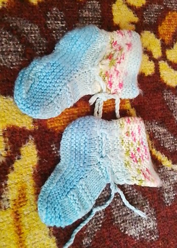 Renkli Örgü Kız Bebek Patik - Görsel 3