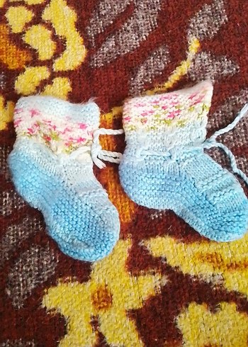 Renkli Örgü Kız Bebek Patik - Görsel 2