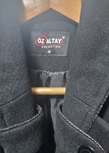 Düğmeli Siyah Klasik Kaban - Görsel 4