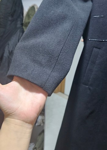 Düğmeli Siyah Klasik Kaban - Görsel 3