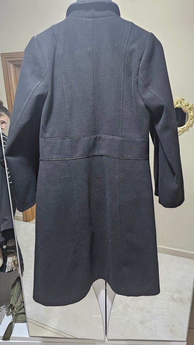 Düğmeli Siyah Klasik Kaban - Görsel 5