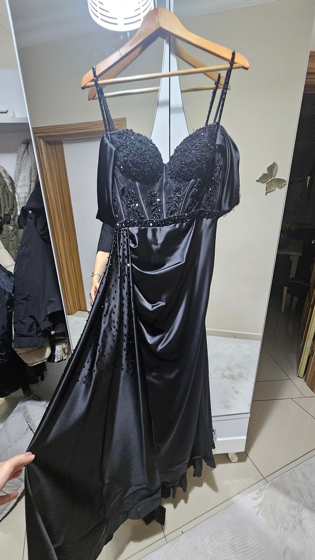 Siyah Straplez Uzun Gotik Abiye Elbise - Görsel 2