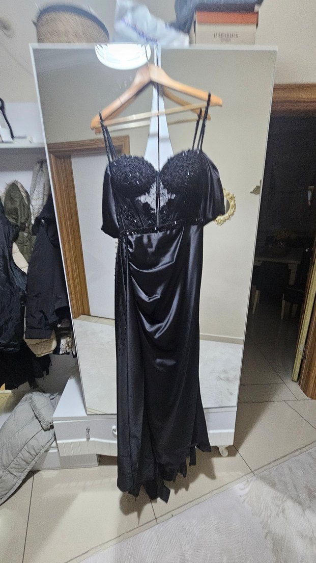 Siyah Straplez Uzun Gotik Abiye Elbise - Görsel 4