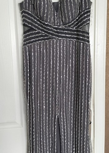 Gri Çizgili Uzun Askılı Abiye Elbise - Görsel 7