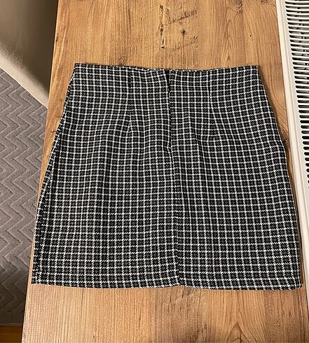 m Beden Kareli mini yırtmaçlı etek