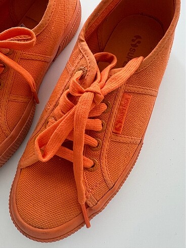 36 Beden Superga