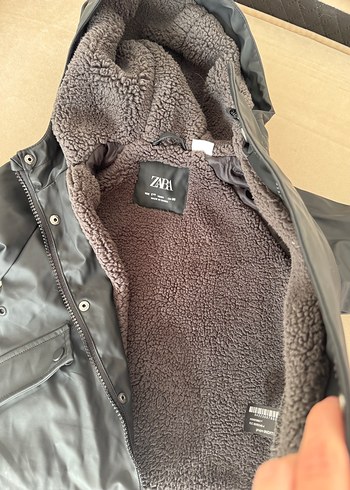 Siyah Kürklü Çocuk Mont - Görsel 5