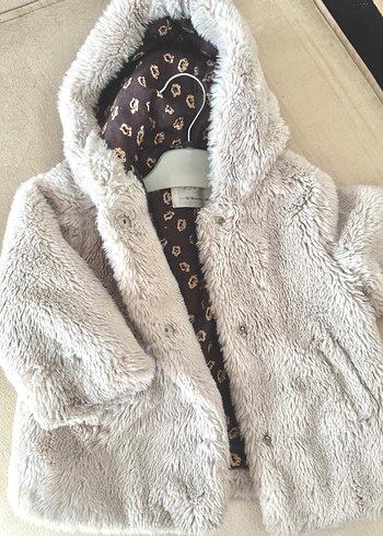 Krem Peluş Detaylı Kız Çocuk Kaban - Görsel 5