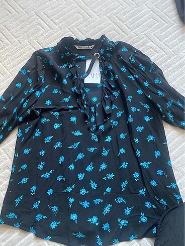 Zara Çiçekli Bluz