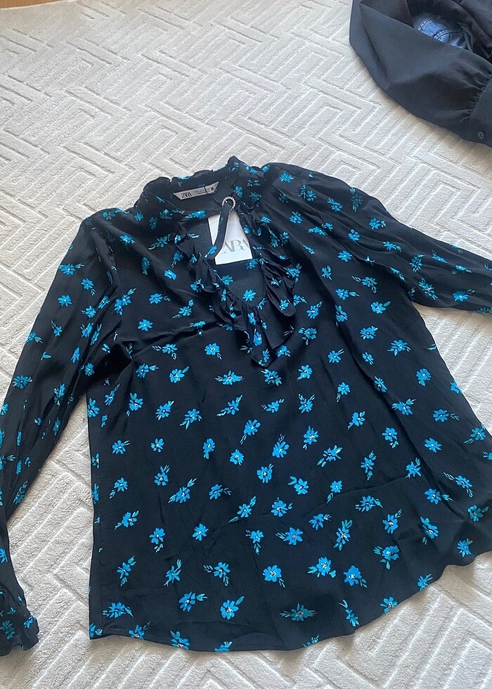 Zara Çiçekli Bluz - Görsel 3