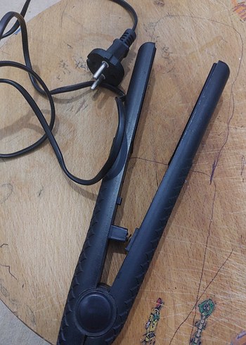 Siyah Sinbo Saç Düzleştirici - Görsel 3