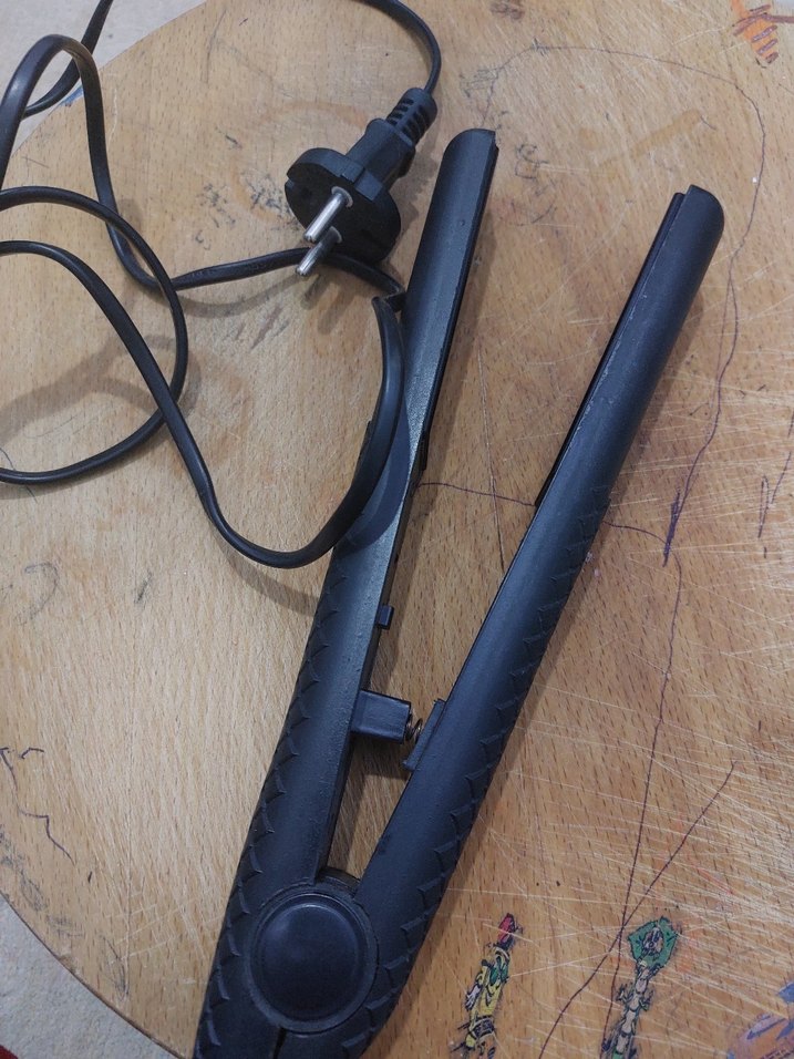 Siyah Sinbo Saç Düzleştirici - Görsel 3