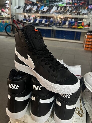 Nike blazer