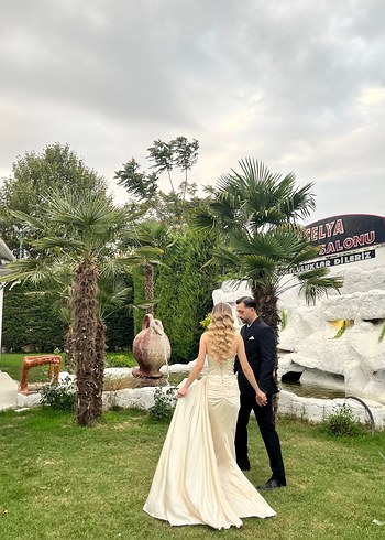 Tarık Ediz Drapeli Straplez Beyaz Midi Abiye