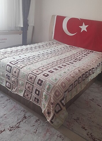 Yatak örtüsü 