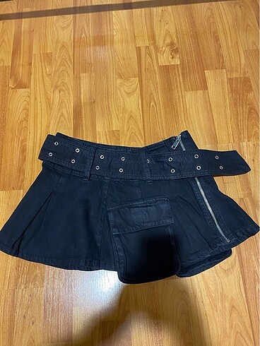 Bershka etek kot