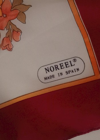 Çiçek Desenli Kadın İpek Eşarp - Görsel 2