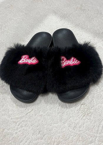 Diğer Tüylü Siyah Barbie Terlik